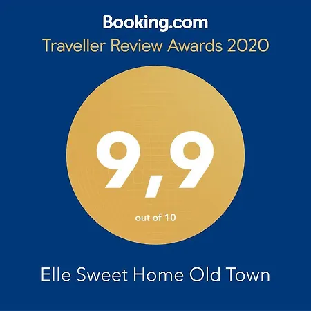 Elle Sweet Old Town
